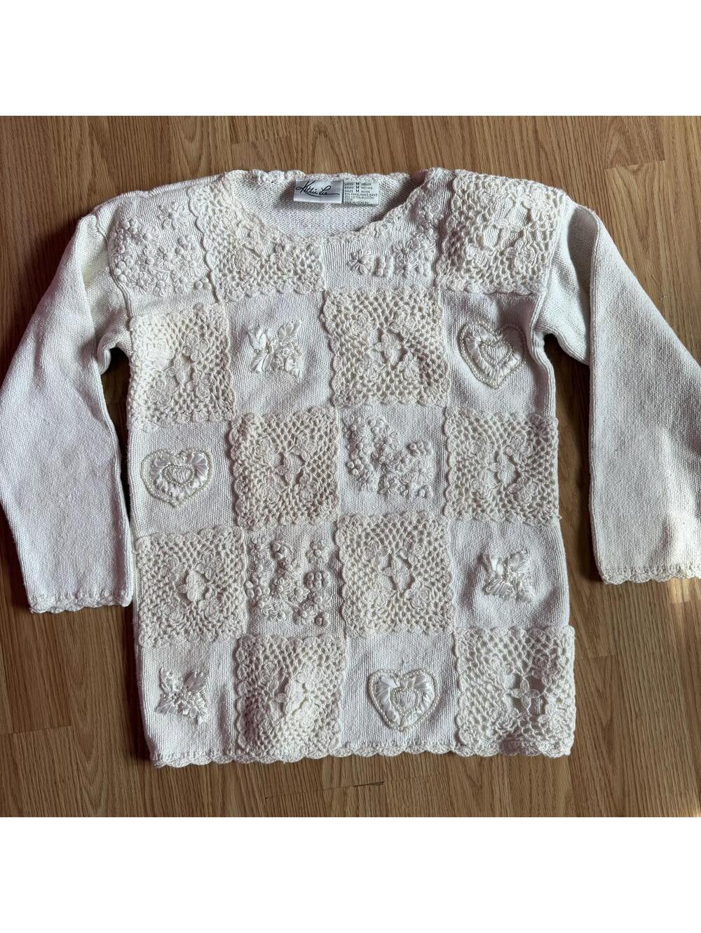 Vintage Embroidered Cream Sweater Checkered Lace Size Medium
